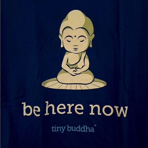Next Level Tiny Buddha short sleeve T-shirt Be  Here Now design and text NWOT M - Picture 3 of 8
